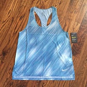 ☑️🆕Nike Breathe Tank